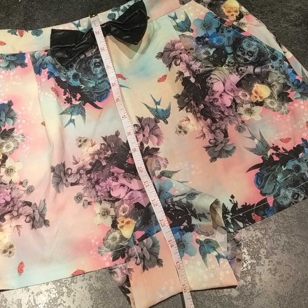 Iron Fist Pastel Floral Skull Bow Accent Women's Shorts - Picture 7 of 7